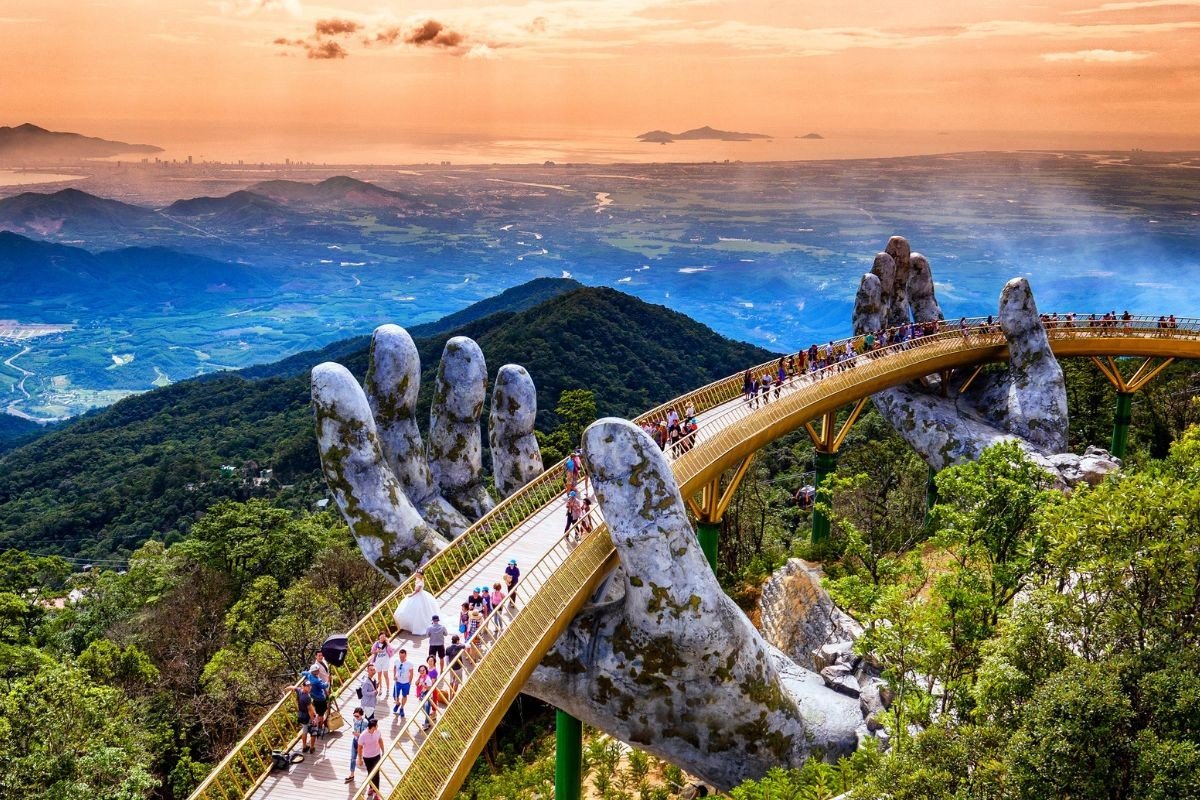 Ba Na Hills & Golden Bridge